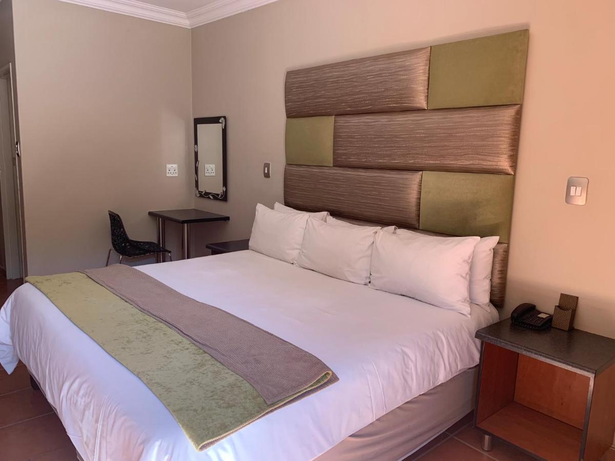 Polokwane Lodge Экстерьер фото